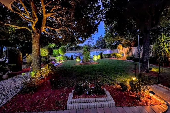 Image No.28-2 Bed Property for sale