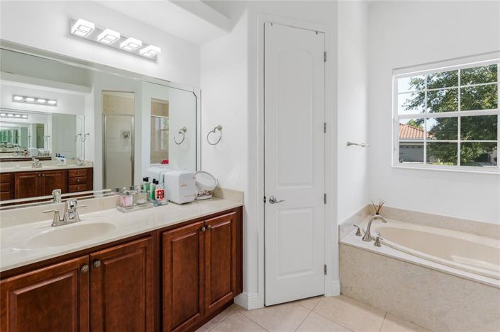 Image No.39-3 Bed Property for sale