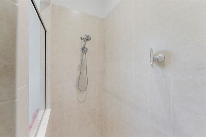 Image No.42-3 Bed Property for sale