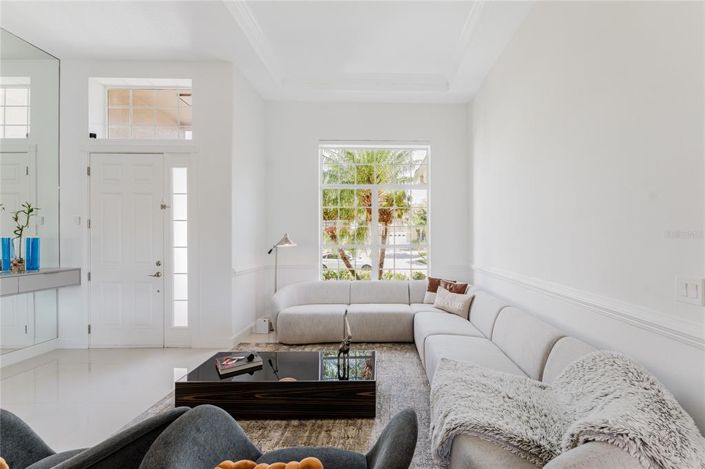 Image No.7-3 Bed Property for sale