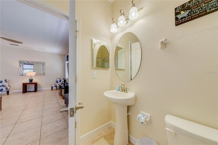 Image No.17-6 Bed Property for sale