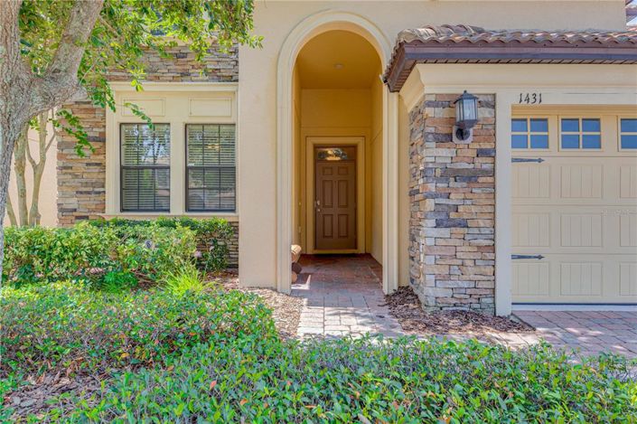 Image No.4-6 Bed Property for sale