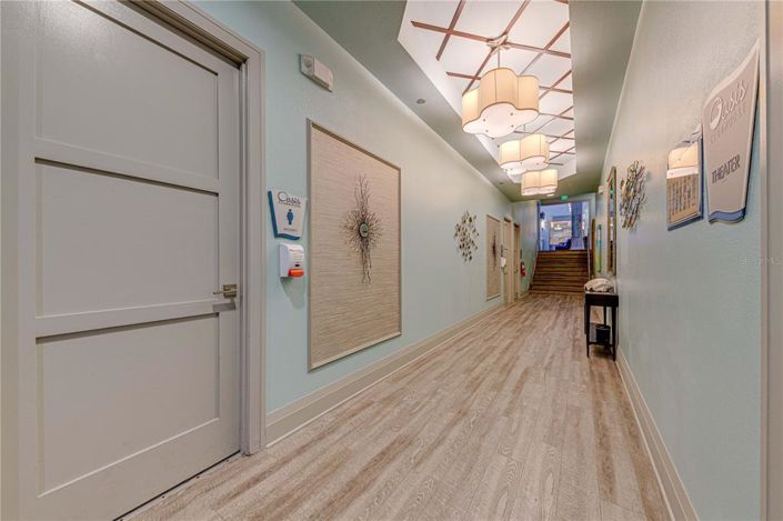 Image No.71-6 Bed Property for sale