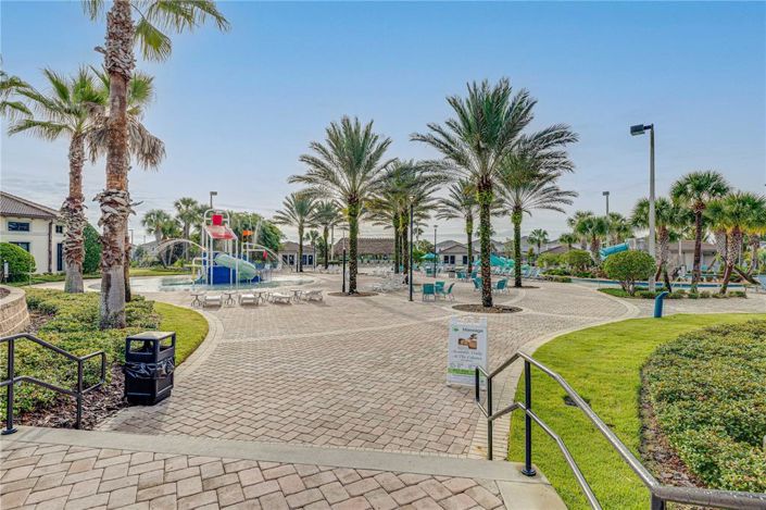 Image No.83-6 Bed Property for sale