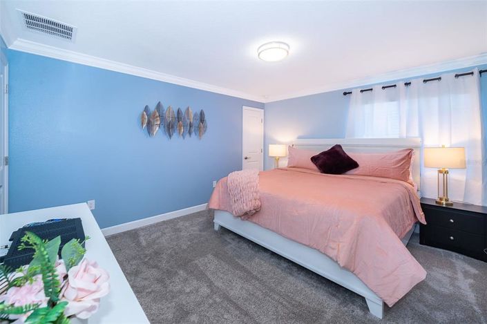 Image No.21-5 Bed Townhouse for sale