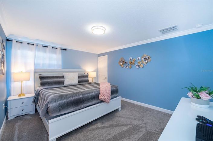 Image No.18-5 Bed Townhouse for sale