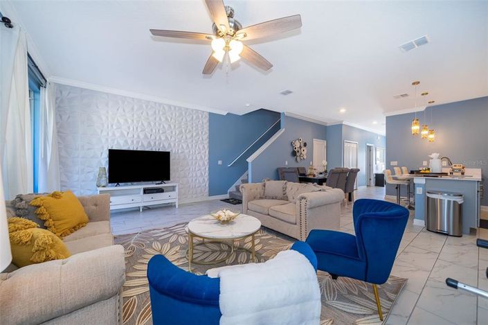 Image No.4-5 Bed Townhouse for sale