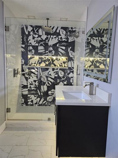 Image No.11-3 Bed Property for sale