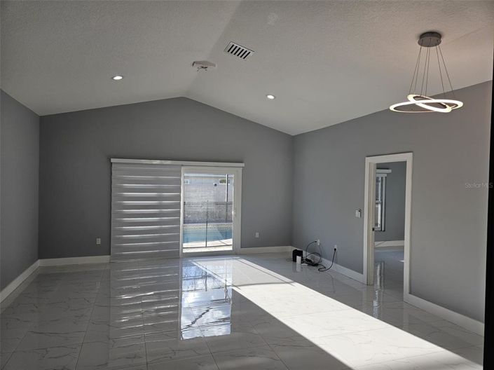 Image No.16-3 Bed Property for sale