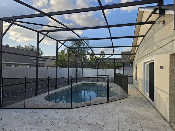 Image No.17-3 Bed Property for sale