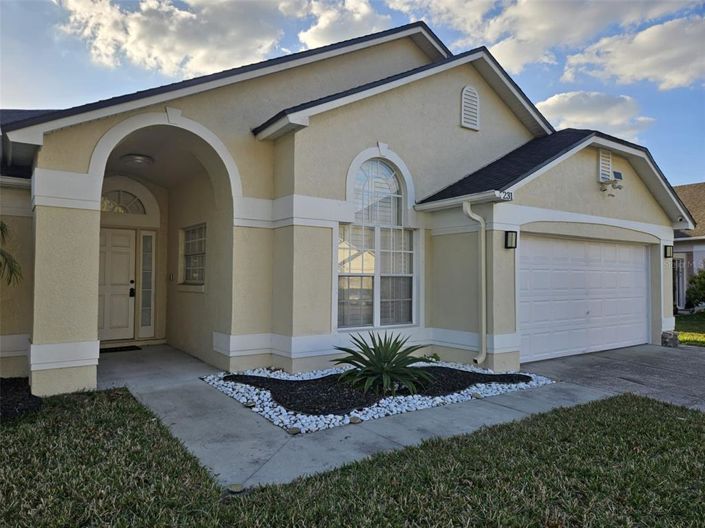 Image No.5-3 Bed Property for sale