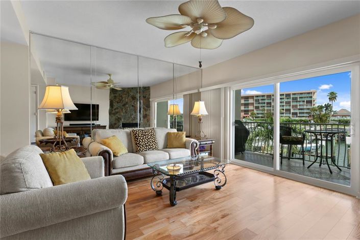 Image No.16-Maison de ville de 2 chambres à vendre à Treasure Island