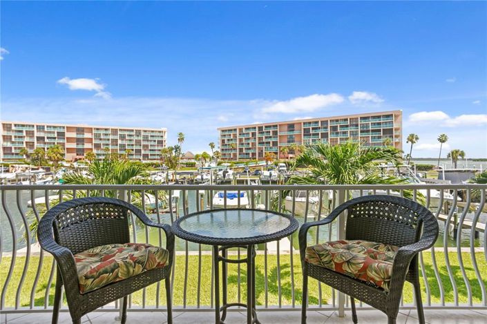 Image No.20-Maison de ville de 2 chambres à vendre à Treasure Island