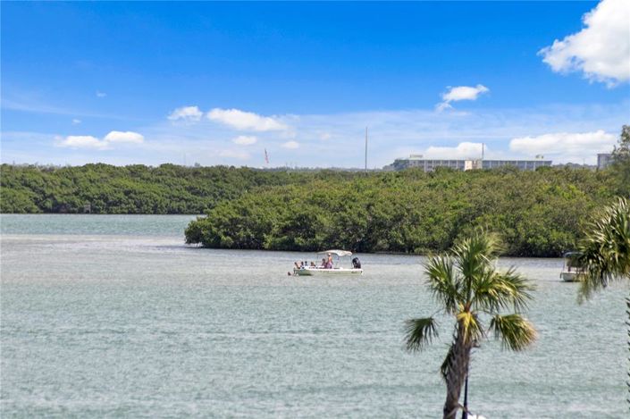 Image No.25-Maison de ville de 2 chambres à vendre à Treasure Island