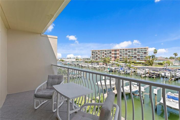 Image No.31-Maison de ville de 2 chambres à vendre à Treasure Island