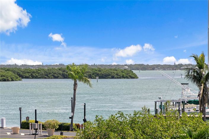 Image No.35-Maison de ville de 2 chambres à vendre à Treasure Island