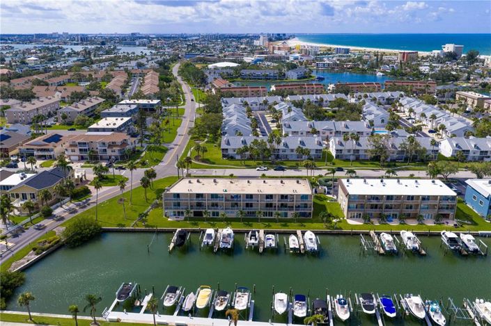 Image No.82-Maison de ville de 2 chambres à vendre à Treasure Island