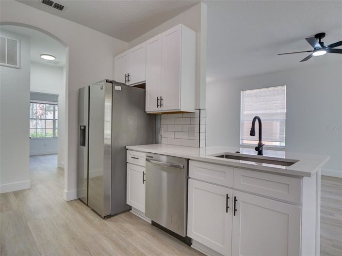 Image No.15-4 Bed Property for sale