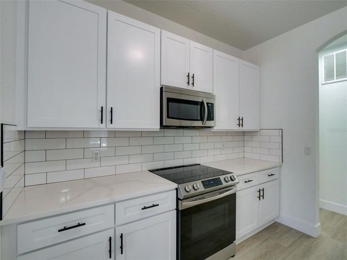 Image No.16-4 Bed Property for sale