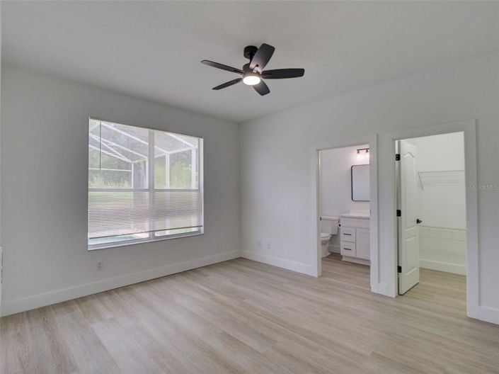 Image No.20-4 Bed Property for sale