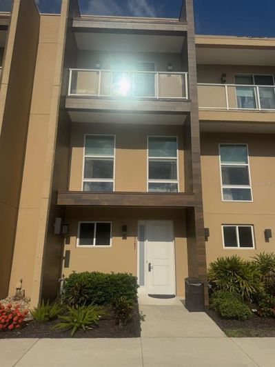 Image No.1-3 Bed Townhouse for sale