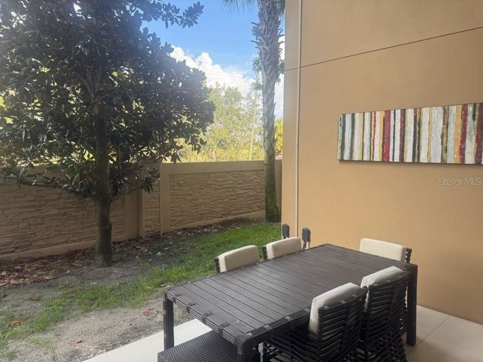 Image No.14-3 Bed Townhouse for sale