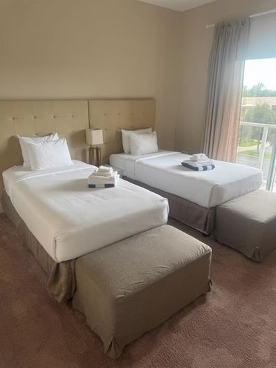 Image No.29-3 Bed Townhouse for sale