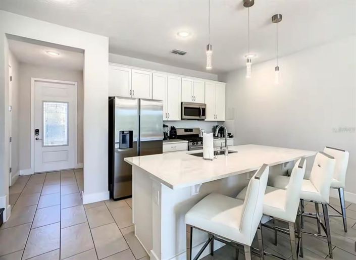 Image No.10-3 Bed Townhouse for sale