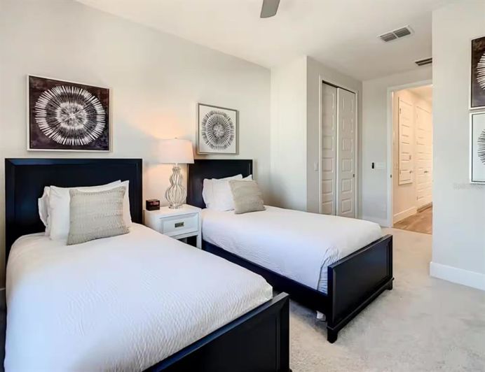 Image No.20-3 Bed Townhouse for sale