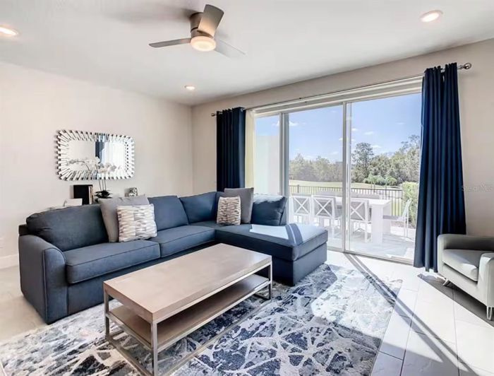 Image No.6-3 Bed Townhouse for sale