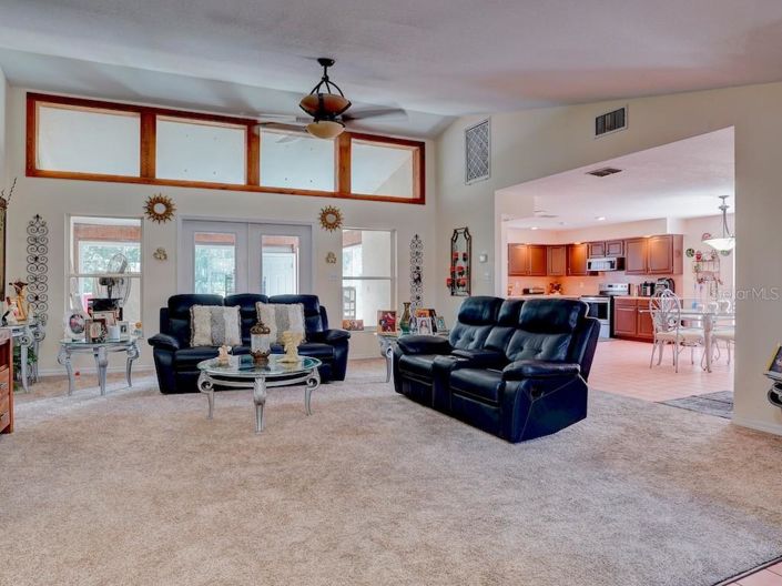 Image No.13-3 Bed Property for sale