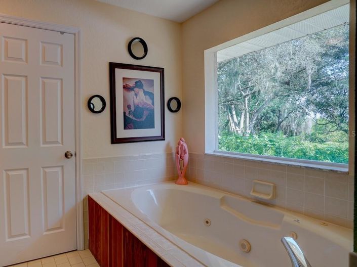 Image No.23-3 Bed Property for sale