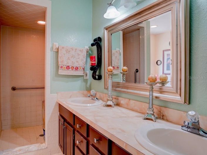 Image No.24-3 Bed Property for sale