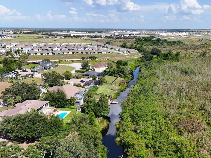 Image No.8-3 Bed Property for sale