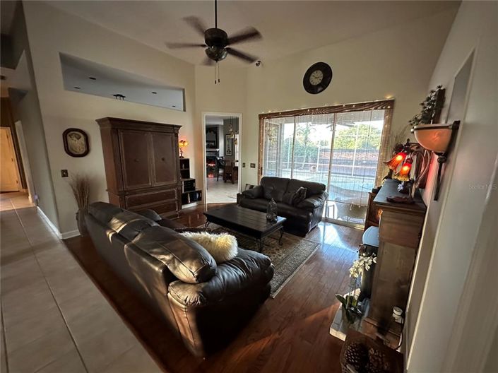 Image No.13-Propriété de 4 chambres à vendre à Orlando