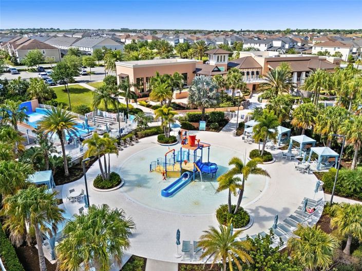 Image No.52-5 Bed Townhouse for sale