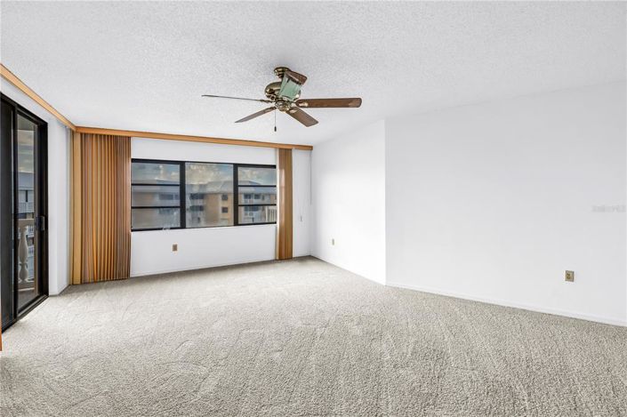 Image No.21-2 Bed Property for sale