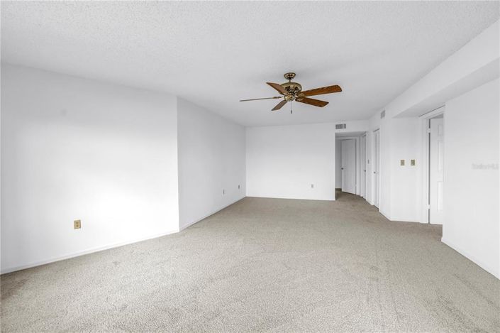 Image No.22-2 Bed Property for sale