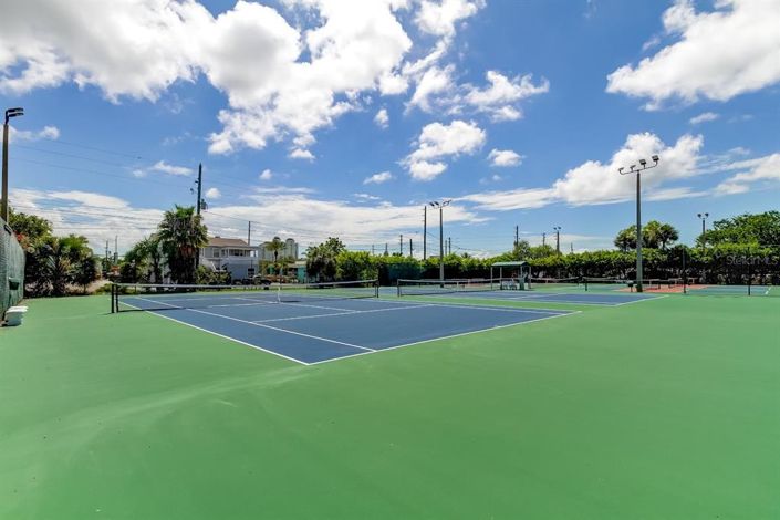 Image No.43-2 Bed Property for sale