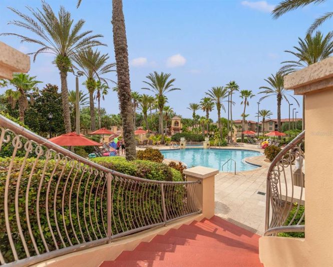 Image No.17-4 Bed Townhouse for sale