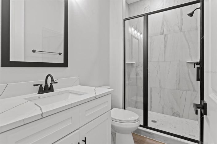 Image No.26-5 Bed Townhouse for sale