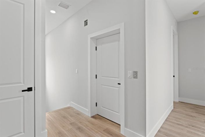 Image No.32-5 Bed Townhouse for sale