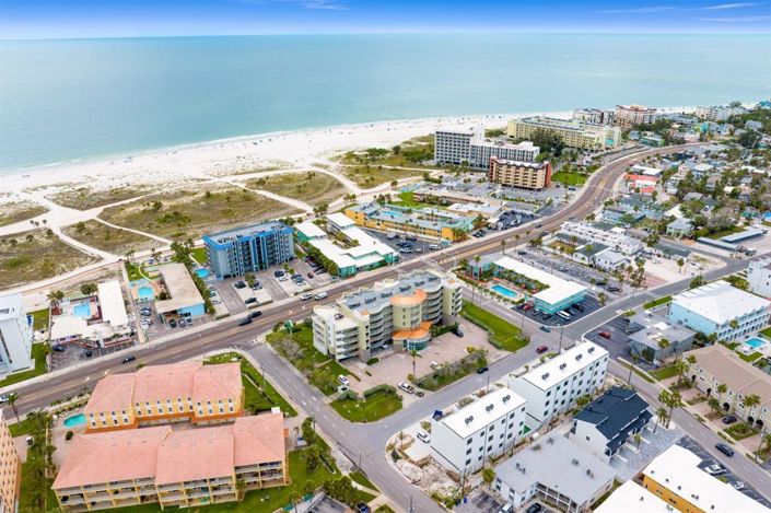 Image No.44-5 Bed Townhouse for sale