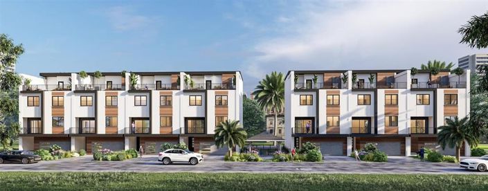 Image No.45-5 Bed Townhouse for sale