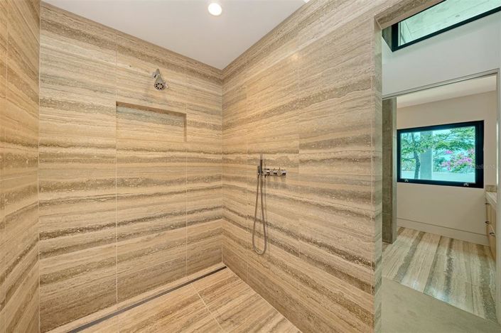 Image No.31-Propriété de 5 chambres à vendre à Sarasota