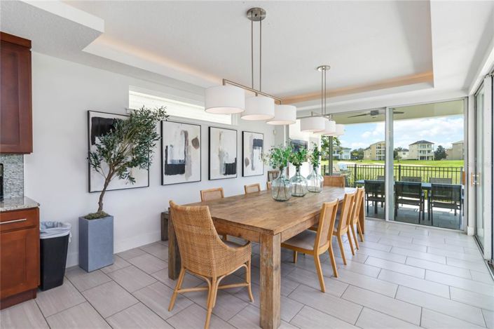 Image No.17-12 Bed Property for sale