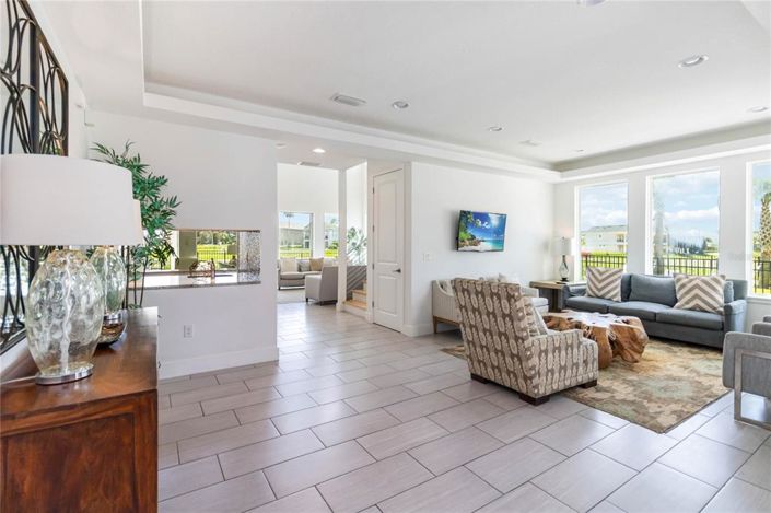 Image No.4-12 Bed Property for sale