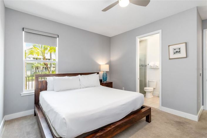 Image No.62-12 Bed Property for sale