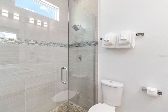 Image No.64-12 Bed Property for sale