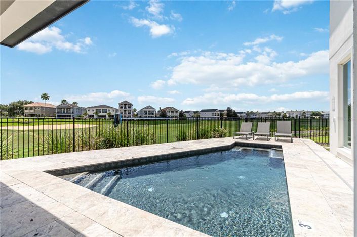 Image No.73-12 Bed Property for sale